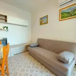 Cortina 2-9 Apartment